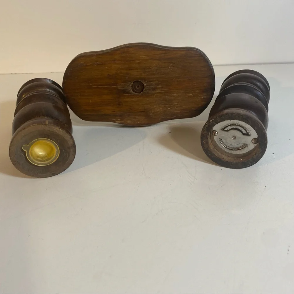 Vintage Wooden Salt Shaker & Pepper Mill With Wooden Stand